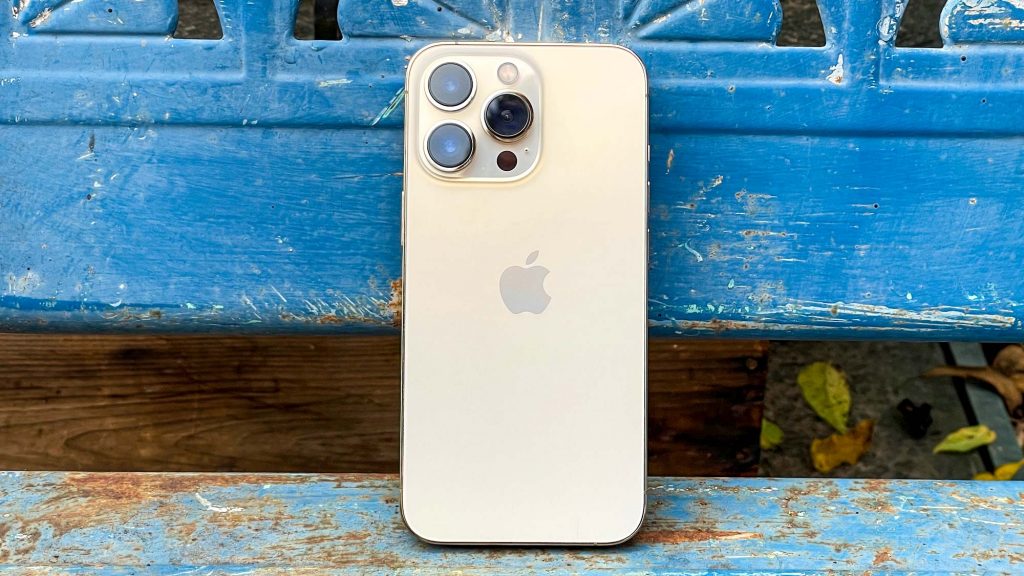 Đánh Giá iPhone 13 Pro Max 2023: Camera Xịn, Pin Trâu, Hiệu Năng Đỉnh