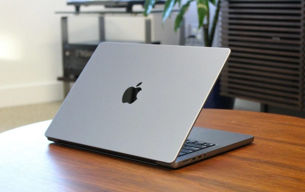 Mua MacBook Pro Chính Hãng Tại TPHCM | Hỗ Trợ Trả Góp 0%